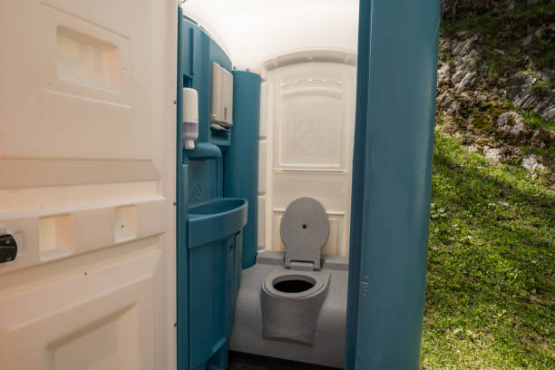 Best Portable restroom trailer rental  in Olympia Heights, FL