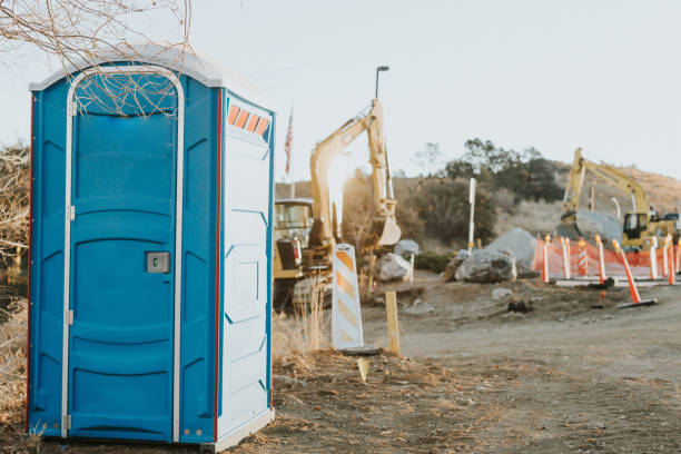 Best Construction site porta potty rental  in Olympia Heights, FL